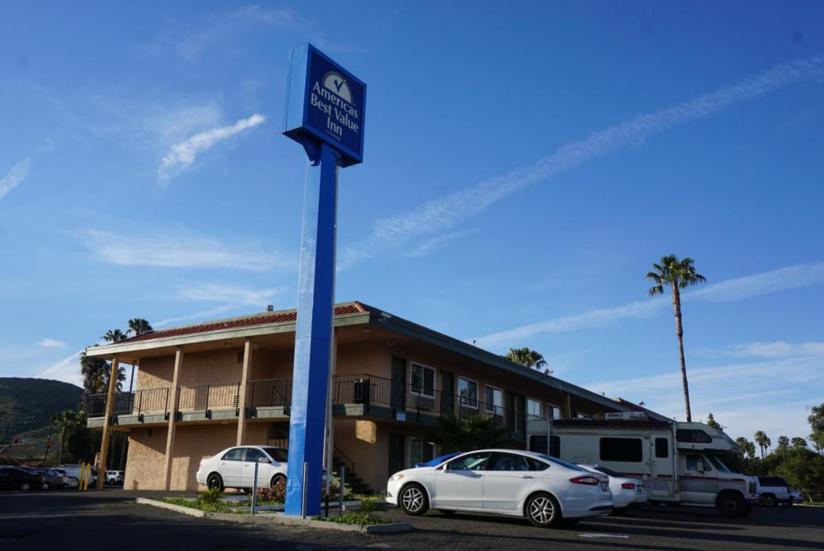 Americas Best Value Inn Thousand Oaks - main image