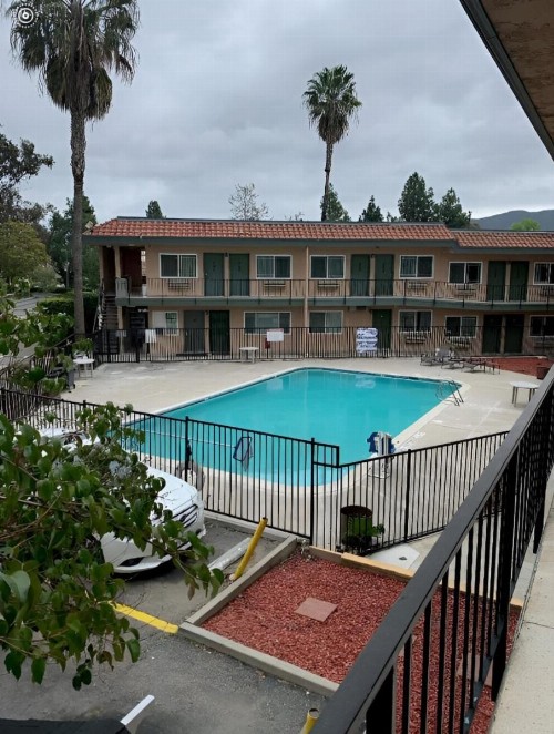 Americas Best Value Inn Thousand Oaks - image 11
