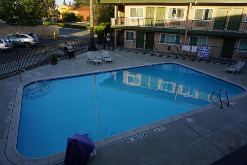 Americas Best Value Inn Thousand Oaks - image 13