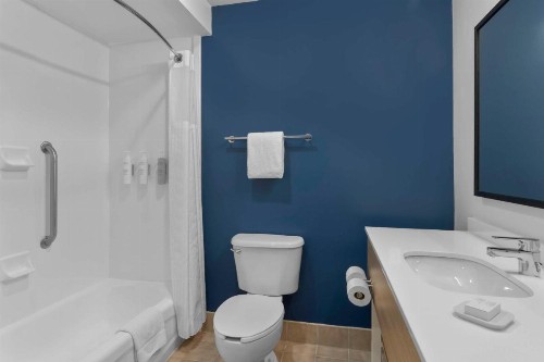 Hampton Inn Newcomerstown - image 21