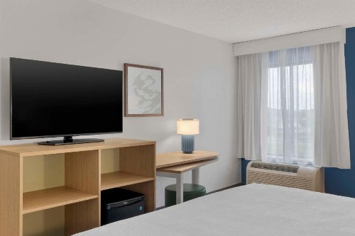 Hampton Inn Newcomerstown - image 25