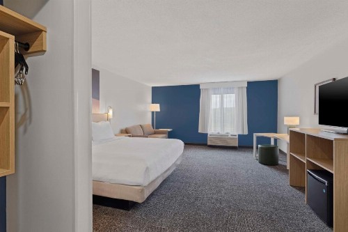 Hampton Inn Newcomerstown - image 30