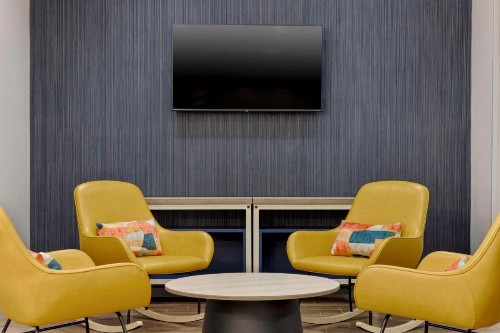 Hampton Inn Newcomerstown - image 6