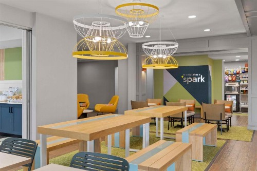 Hampton Inn Newcomerstown - image 7