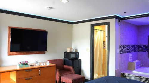 Carrier Motor Lodge - image 13