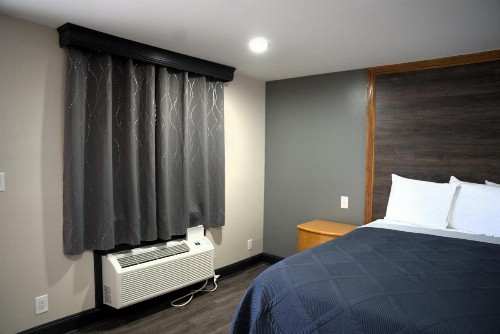 Carrier Motor Lodge - image 17