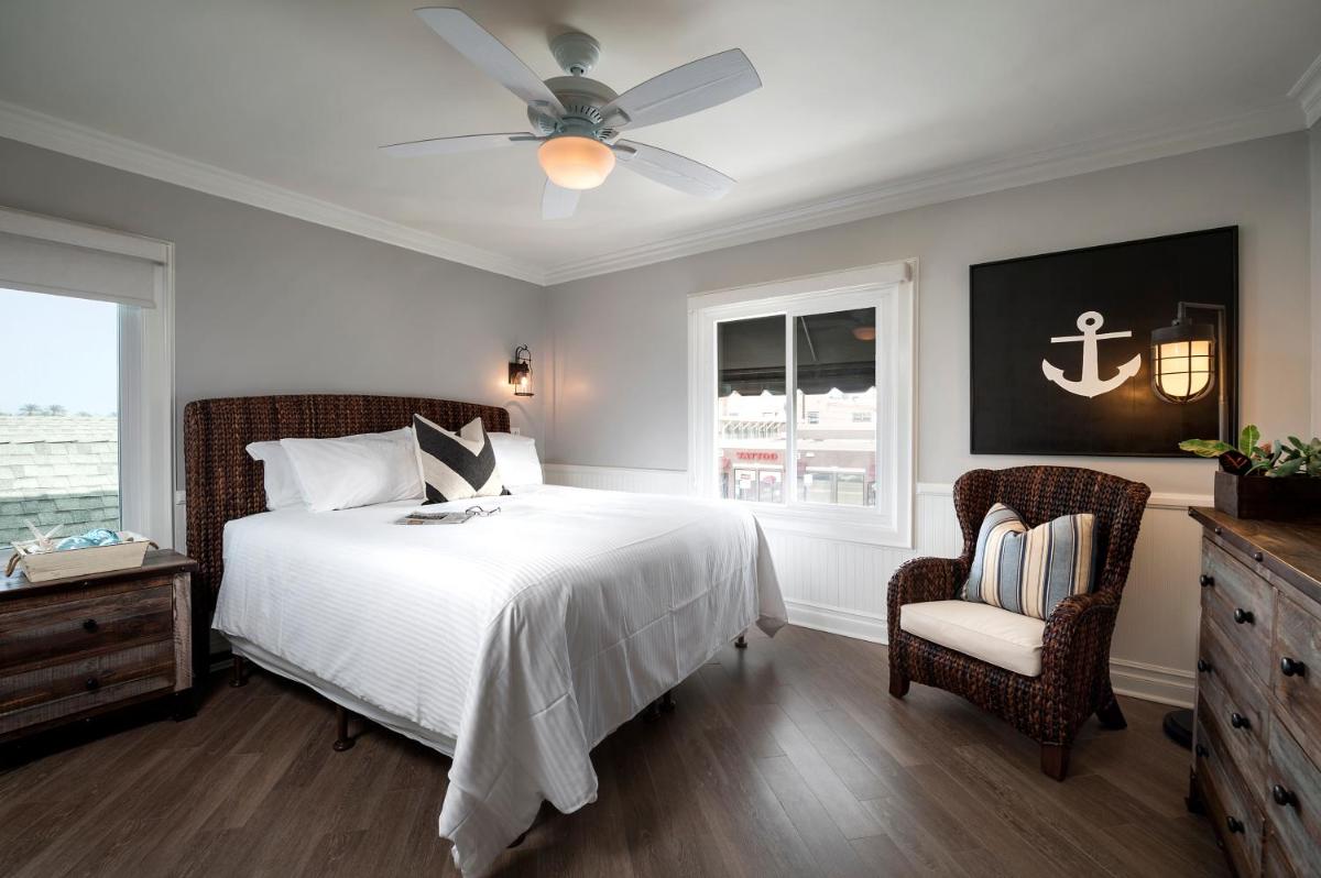 Newport Beach Hotel - main image