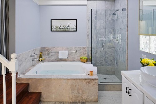 Newport Beach Hotel - image 13