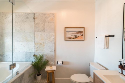 Newport Beach Hotel - image 21