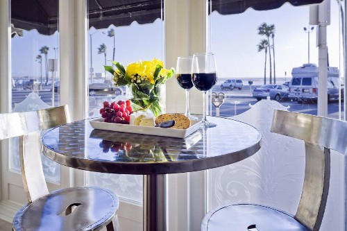 Newport Beach Hotel - image 23
