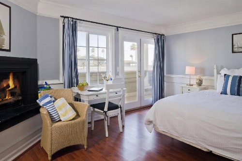 Newport Beach Hotel - image 33