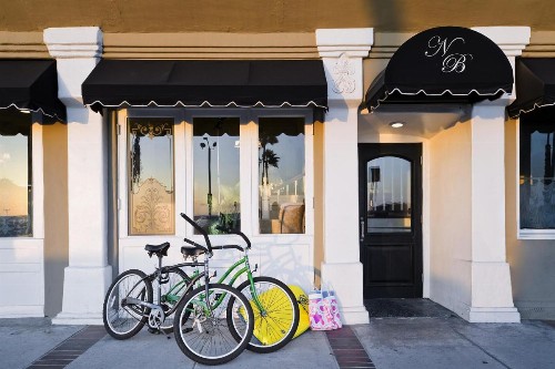 Newport Beach Hotel - image 8
