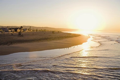 Holiday Inn Express Newport Beach an IHG Hotel - image 3