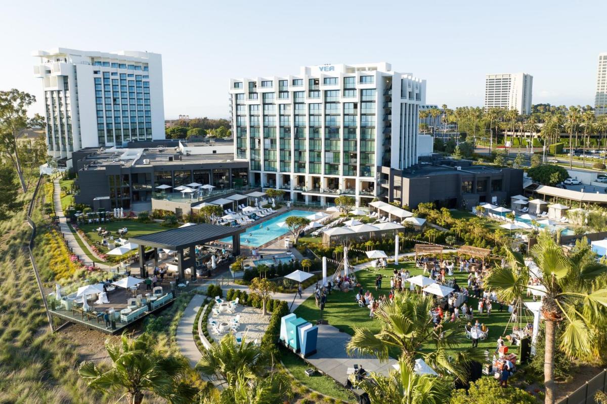 Newport Beach Marriott Hotel & Spa - image 2