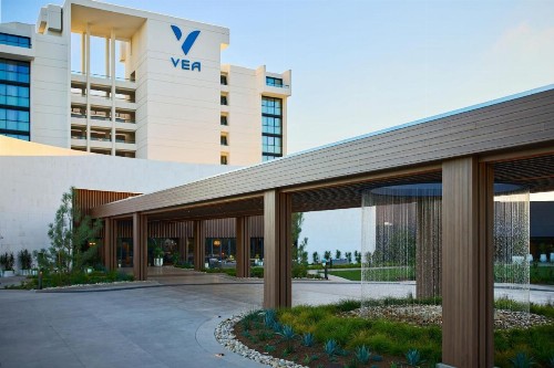 Newport Beach Marriott Hotel & Spa - image 7