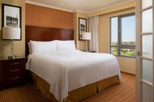 Newport Beach Marriott Bayview - image 11