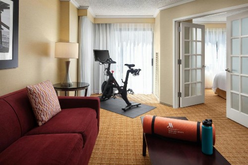 Newport Beach Marriott Bayview - image 9