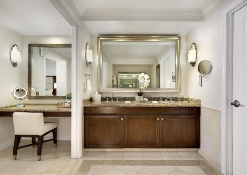 Balboa Bay Resort - image 21