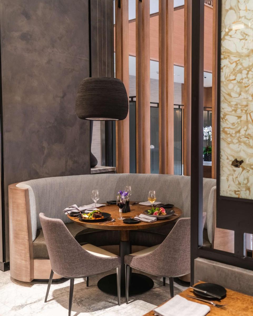 Hyatt Regency John Wayne Airport Newport Beach - image 3