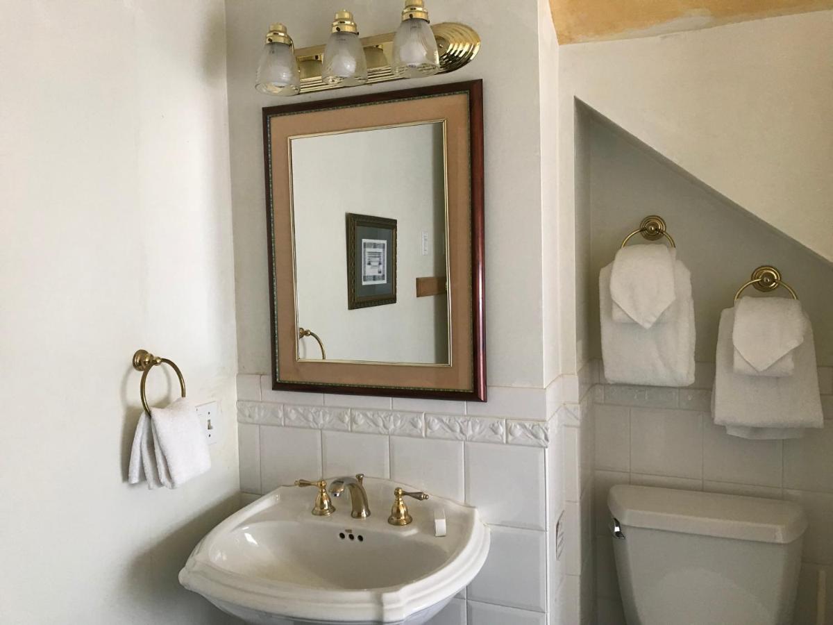 Cleveland House Inn - image 6