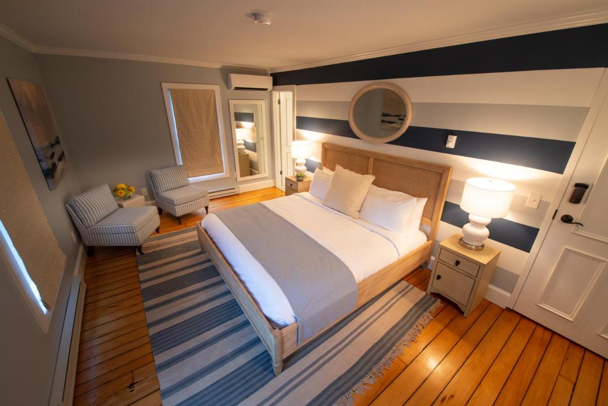 Town & Tide Inn - image 3