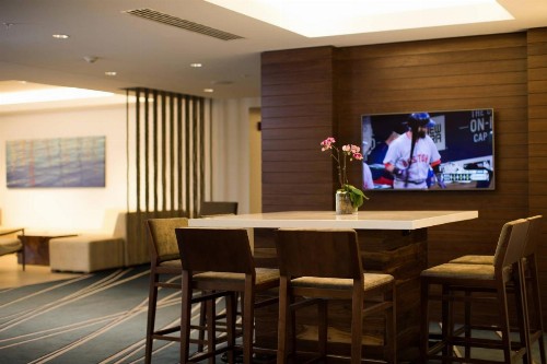 Newport Marriott - image 28