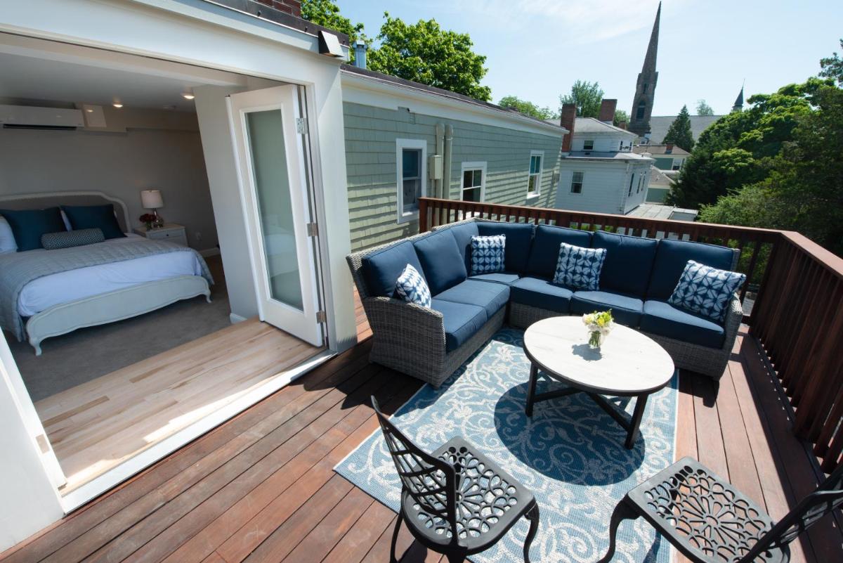 Serenity Inn Newport - image 4