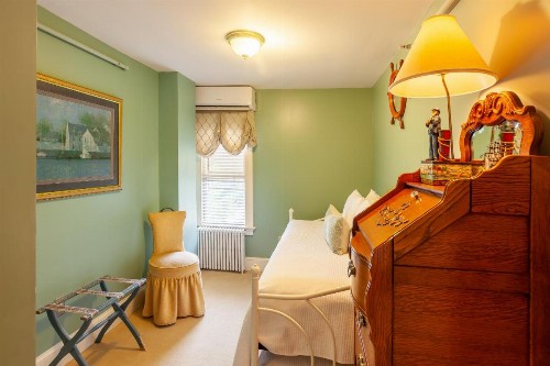 Ivy Lodge - image 21