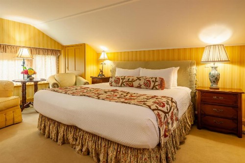 Ivy Lodge - image 37