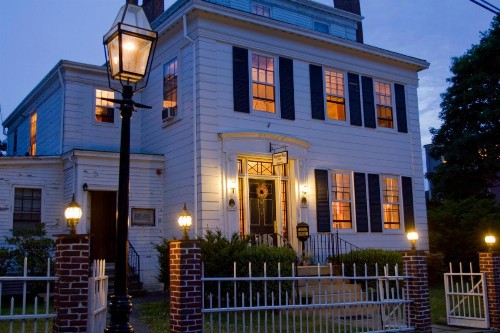 Historic Hill Inn - image 18
