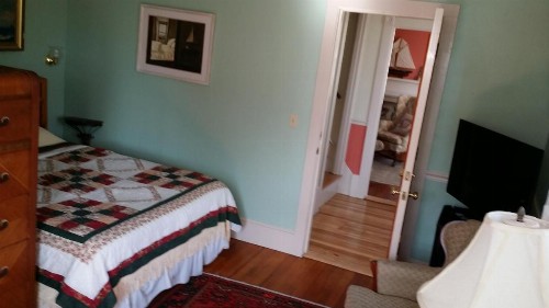 Burbank Rose Inn Bed & Breakfast - image 9
