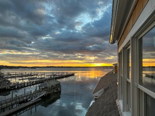 Harborside Inn - image 19
