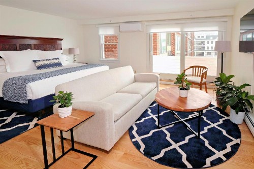 Harborside Inn - image 29