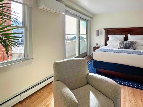 Harborside Inn - image 49