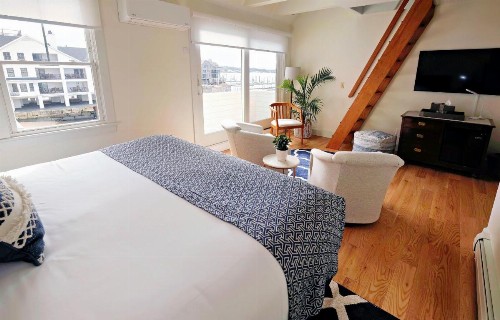 Harborside Inn - image 8