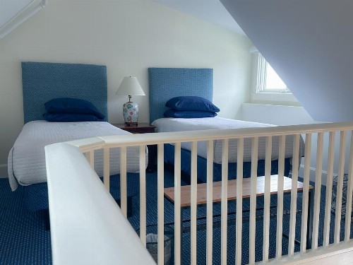 Harborside Inn - image 9