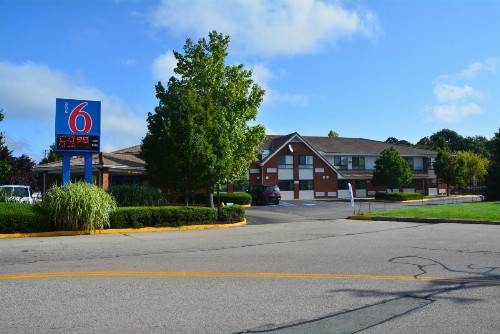 Motel 6-Newport RI - image 21