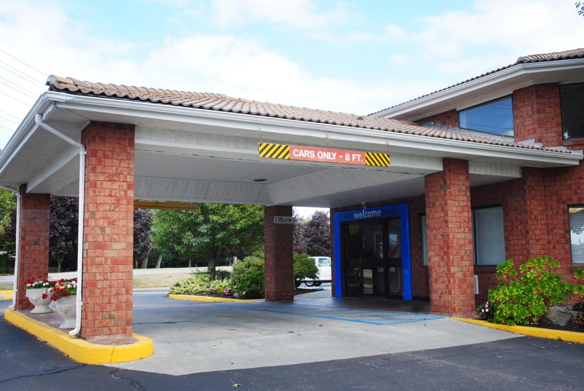 Motel 6-Newport RI - image 3