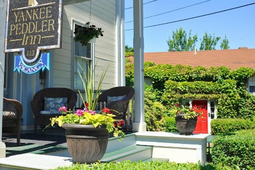 Yankee Peddler Inn - image 17