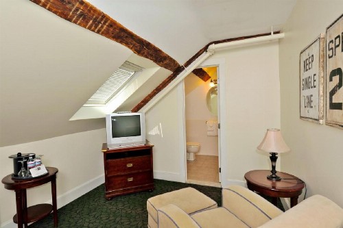 Jailhouse Inn - image 19