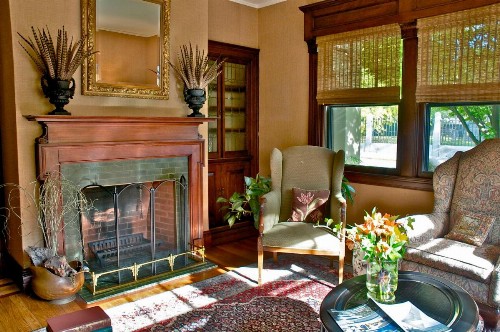 Hilltop Inn - image 12