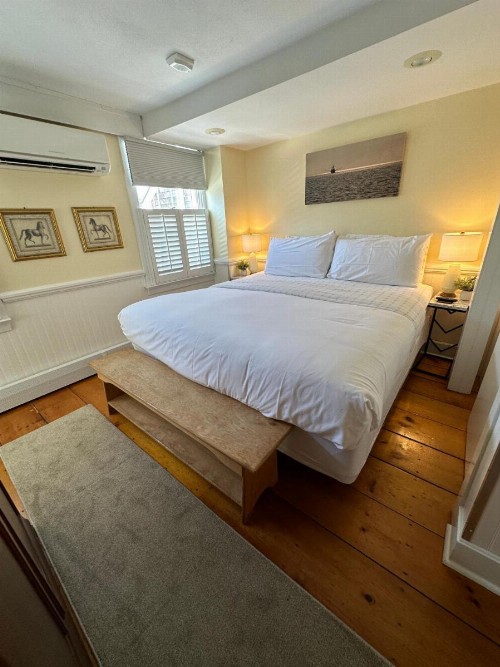 Howland House Inn - image 11