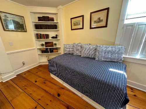 Howland House Inn - image 13