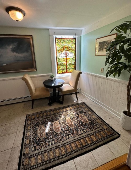 Howland House Inn - image 31