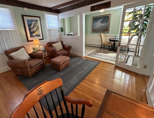 Howland House Inn - image 36