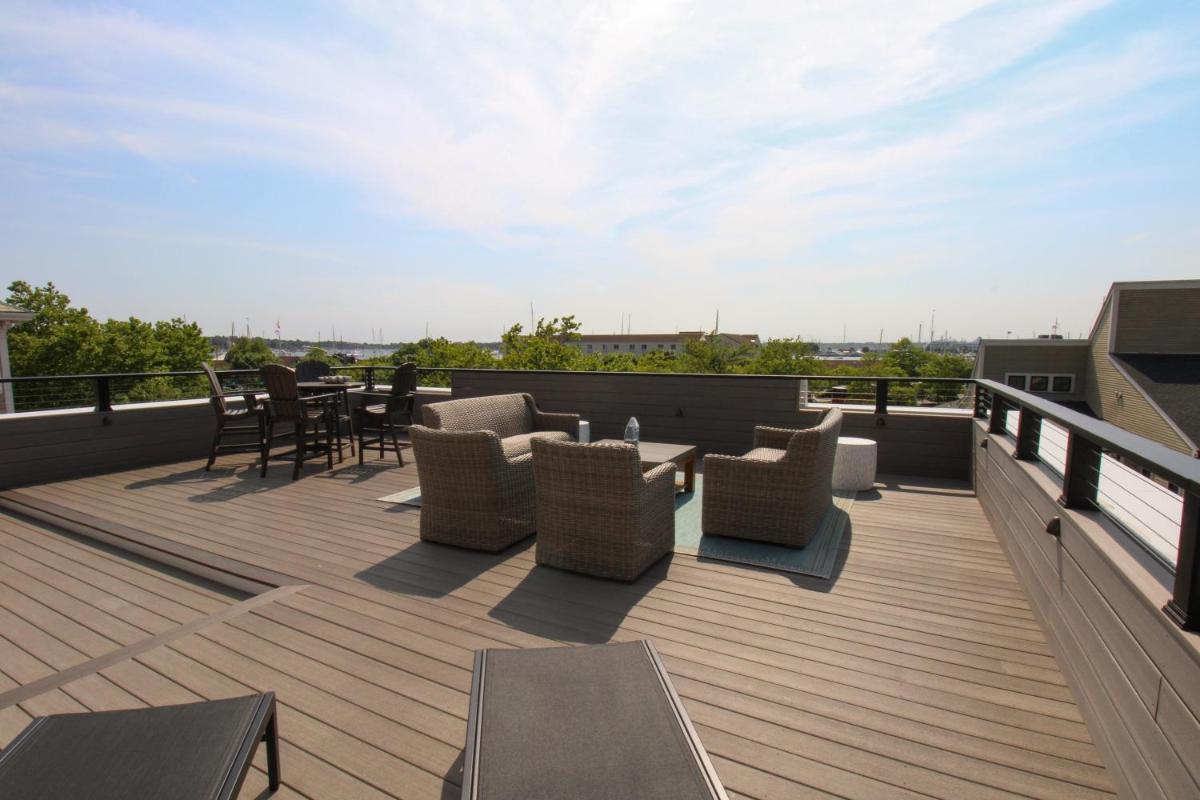 The Newport Lofts - 194 Thames Street - main image