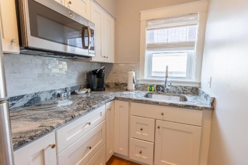 The Newport Lofts - 194 Thames Street - image 2