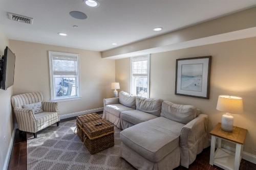 The Newport Lofts - 617 Thames Street - image 24