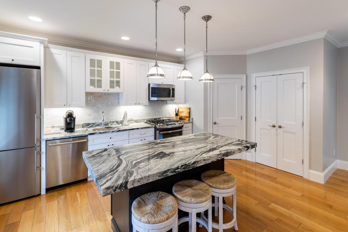 The Newport Lofts - 611 Thames Street - main image