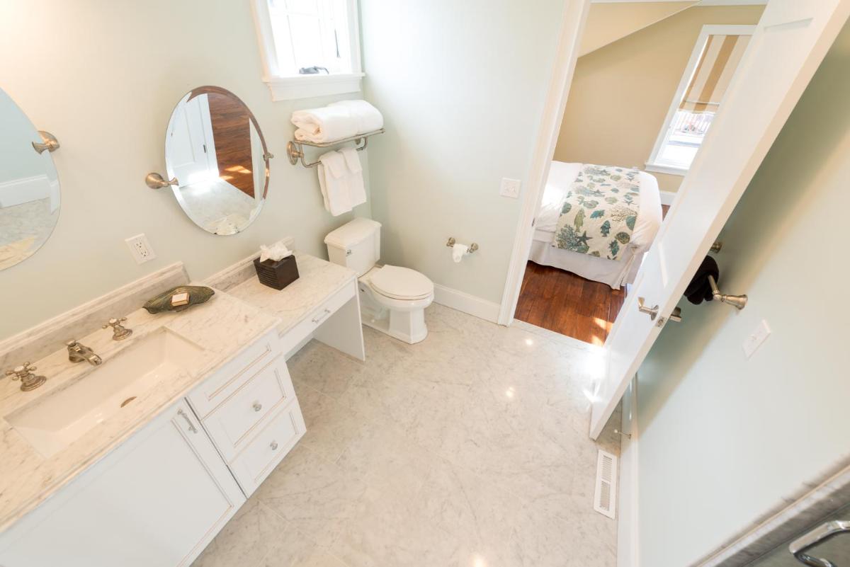 The Newport Lofts - 546 Thames Street - image 4